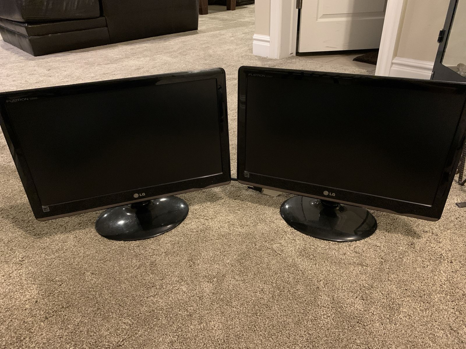 Two working LG monitors