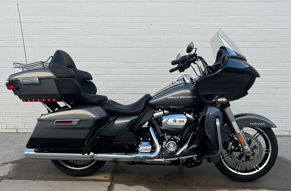 2022 Harley Road Glide Ultra Limited 114