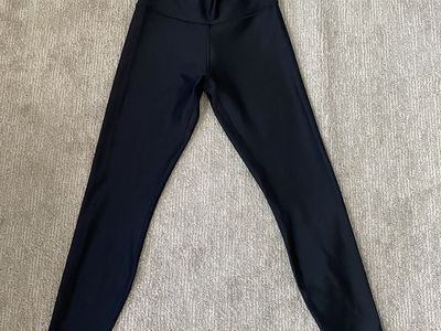 alo black legging size Medium