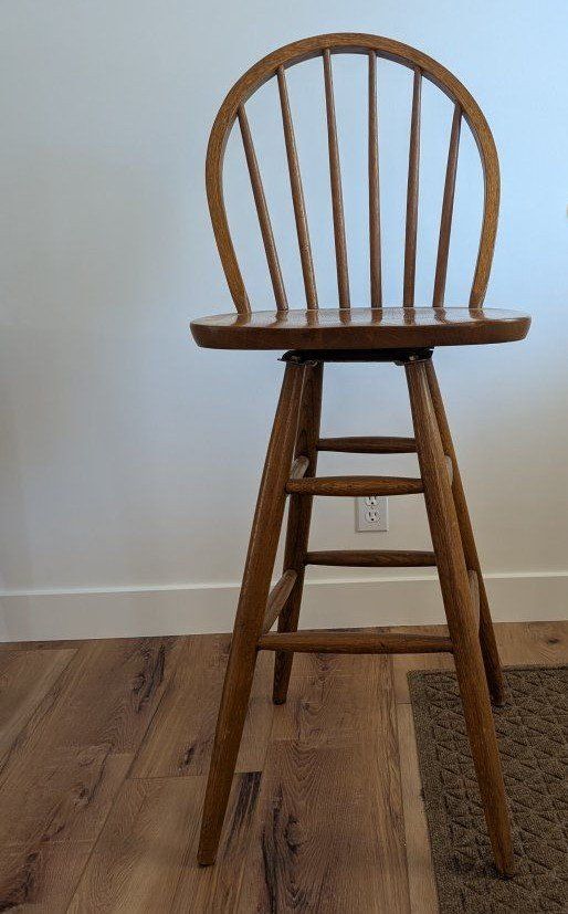 Oak Wood Swivel Bar Stools (4)