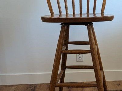 Oak Wood Swivel Bar Stools (4)