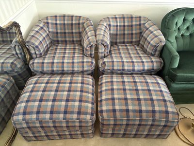 Sherill Furniture Matching Swivel Barrel Chairs & Ottomans $800/pair cash/venmo in Provo
