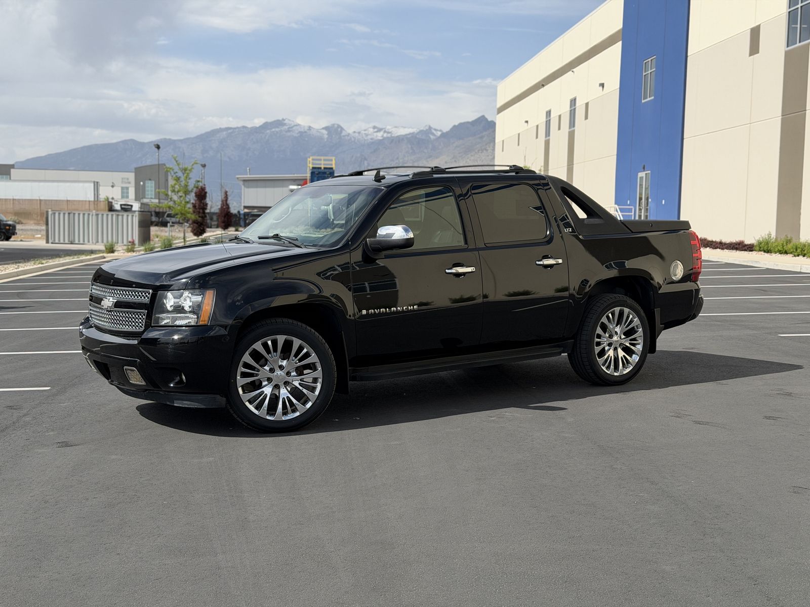 2008 Chevrolet Avalanche LTZ Black Diamond