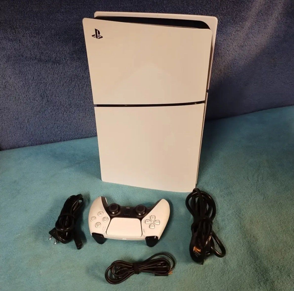 Sony PlayStation 5 PS5 Disc Version Console with Controller and Cables - Excellent Condition