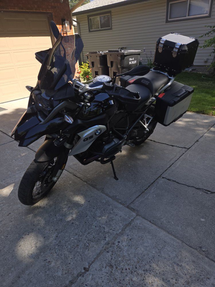 BMW R1200GS Adventure Motorcycle - Low Miles
