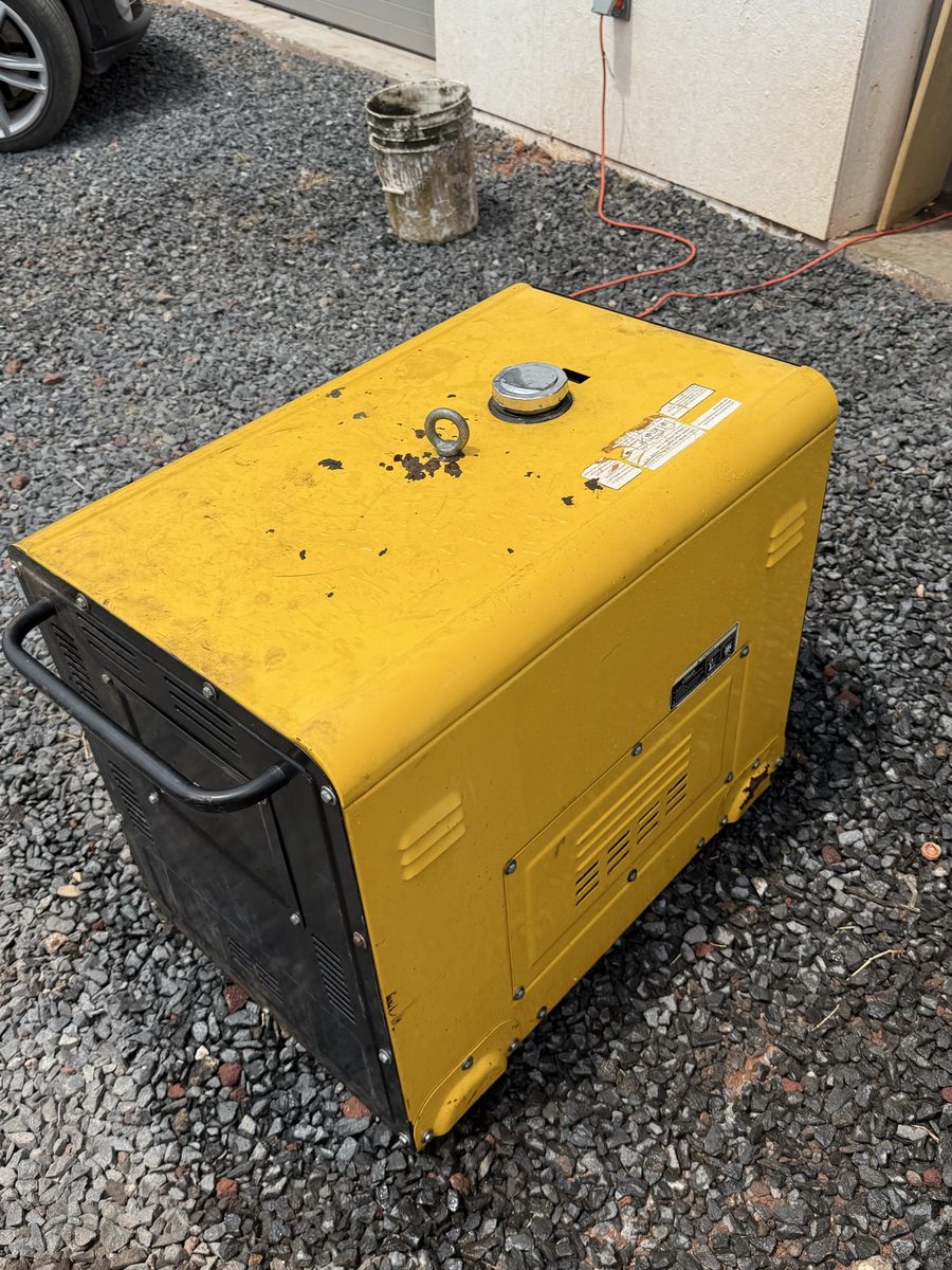 Main image 6