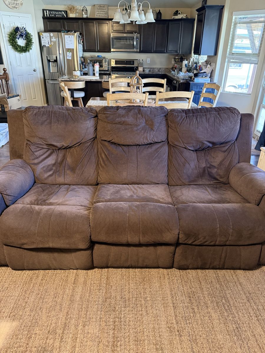 Brown Power Reclining Sofa and Loveseat Set - Comfort Seating for Your Living Room
