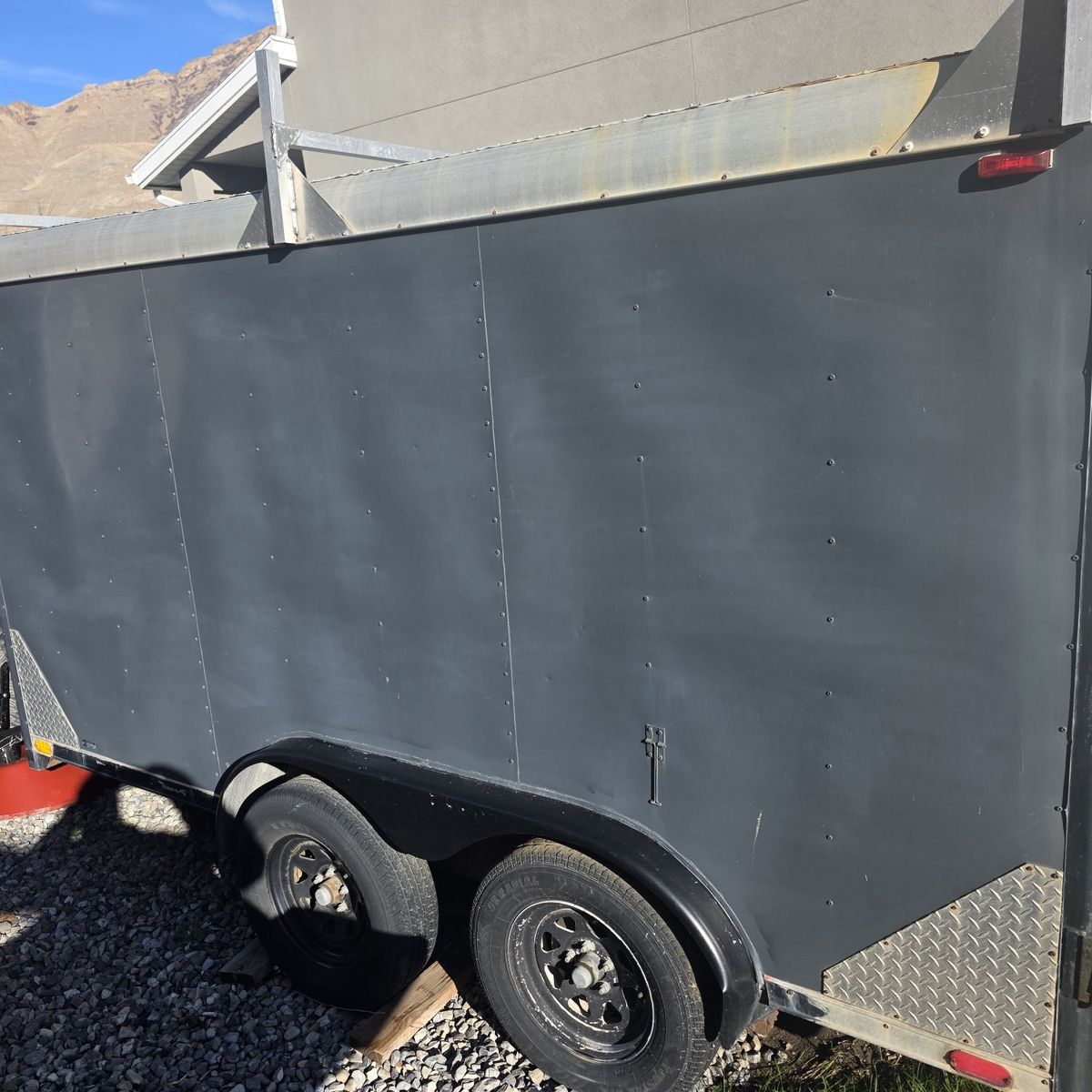 12ft random axel enclosed work trailer
