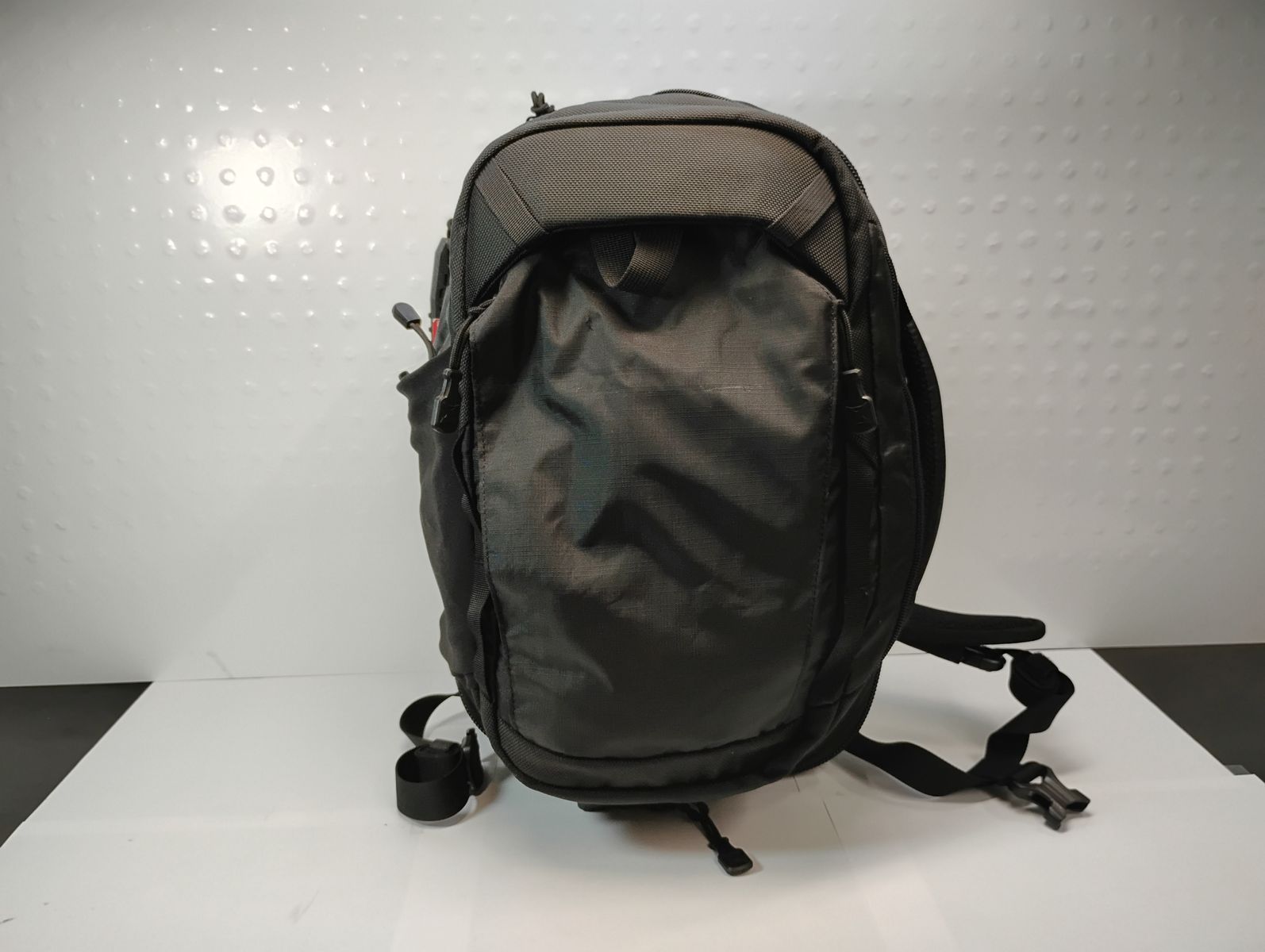 Vertx Commuter Sling Bag (Gen 3) - 22L