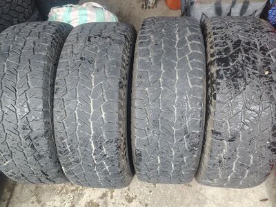 (4)Cooper Discoverer LT275/65R18