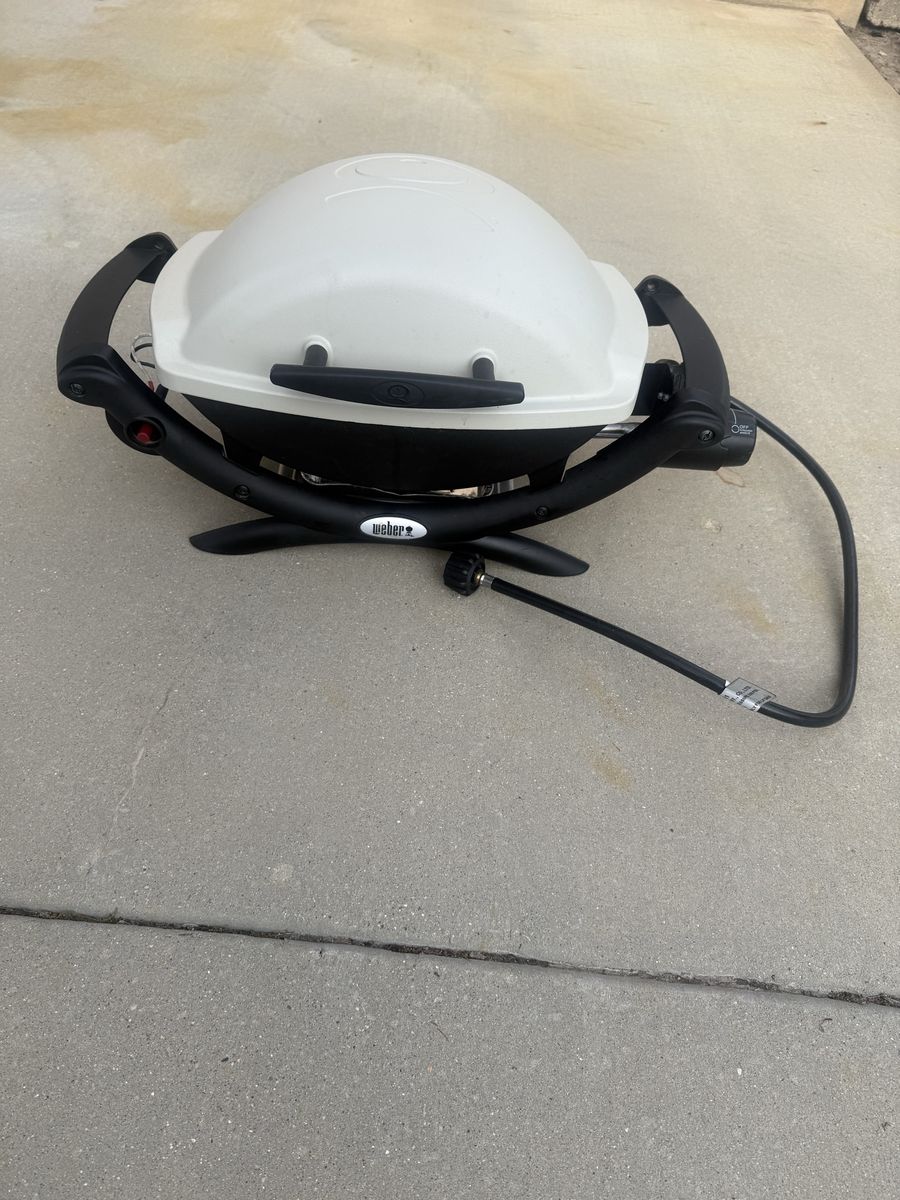 Weber Table top grill (Q1000)