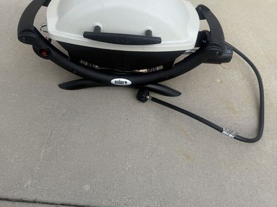 Weber Table top grill (Q1000)