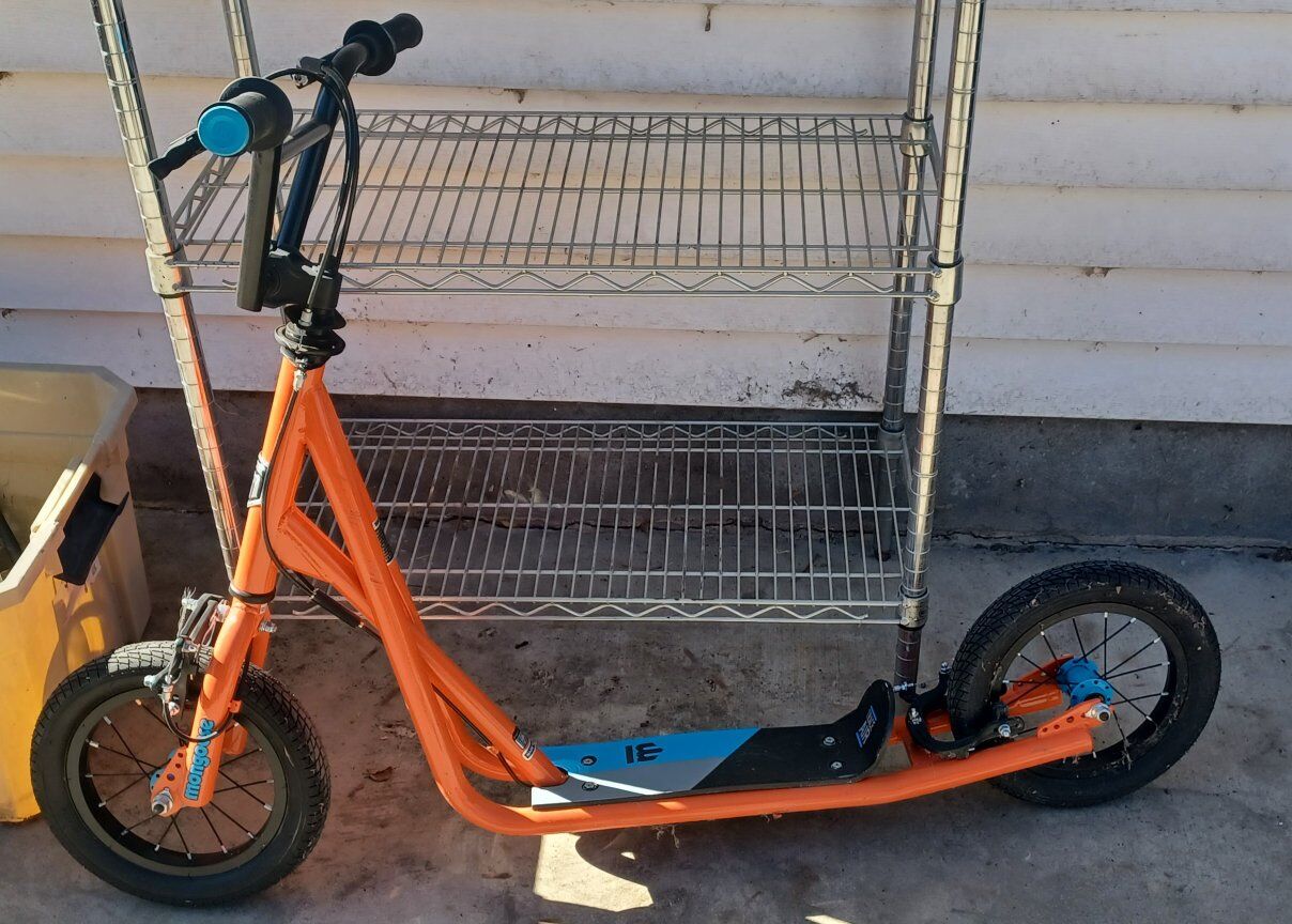 Mongoose Trace Air Scooter