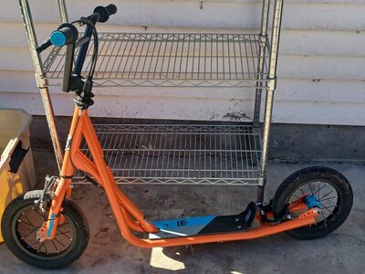 Mongoose Trace Air Scooter