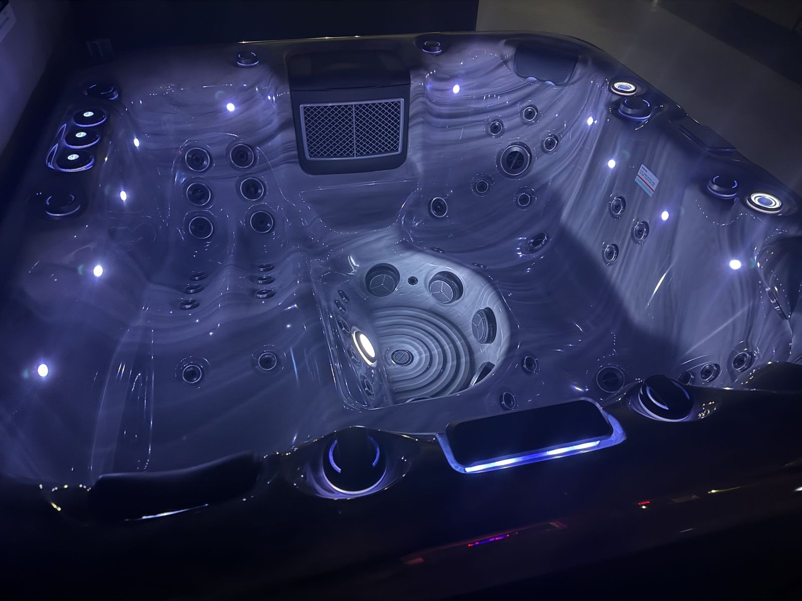 New fully loaded Hot Tubs!!!!