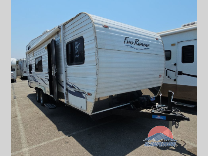 Used 2020 Carson Trailers Fun Runner SB252