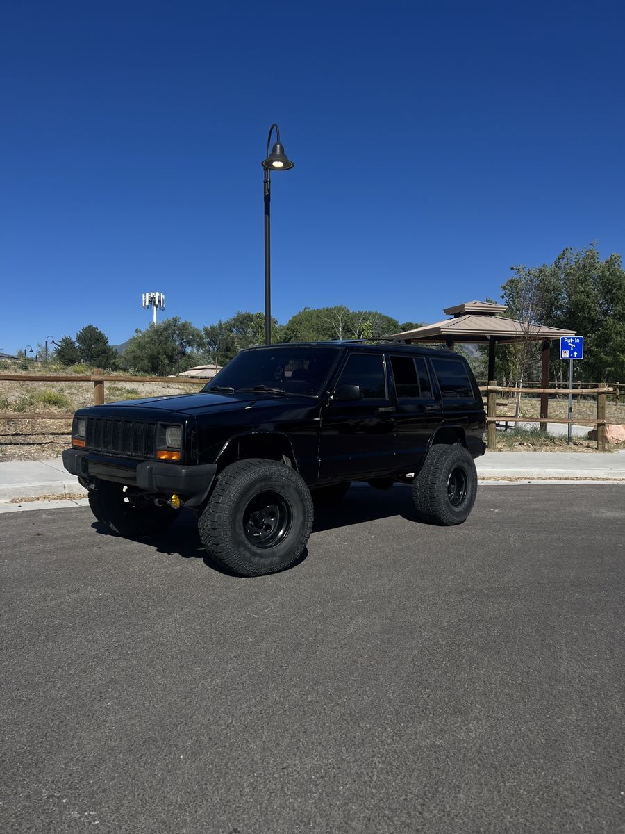 2000 jeep Cherokee xj