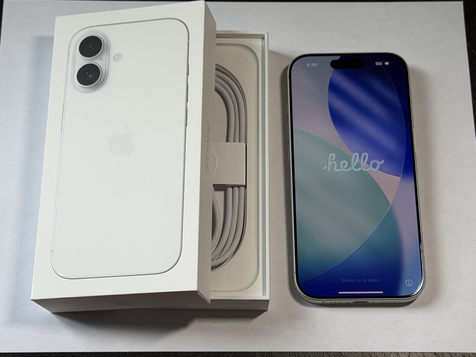 NEW Apple iPhone 17 256gb White TMOBILE ONLY