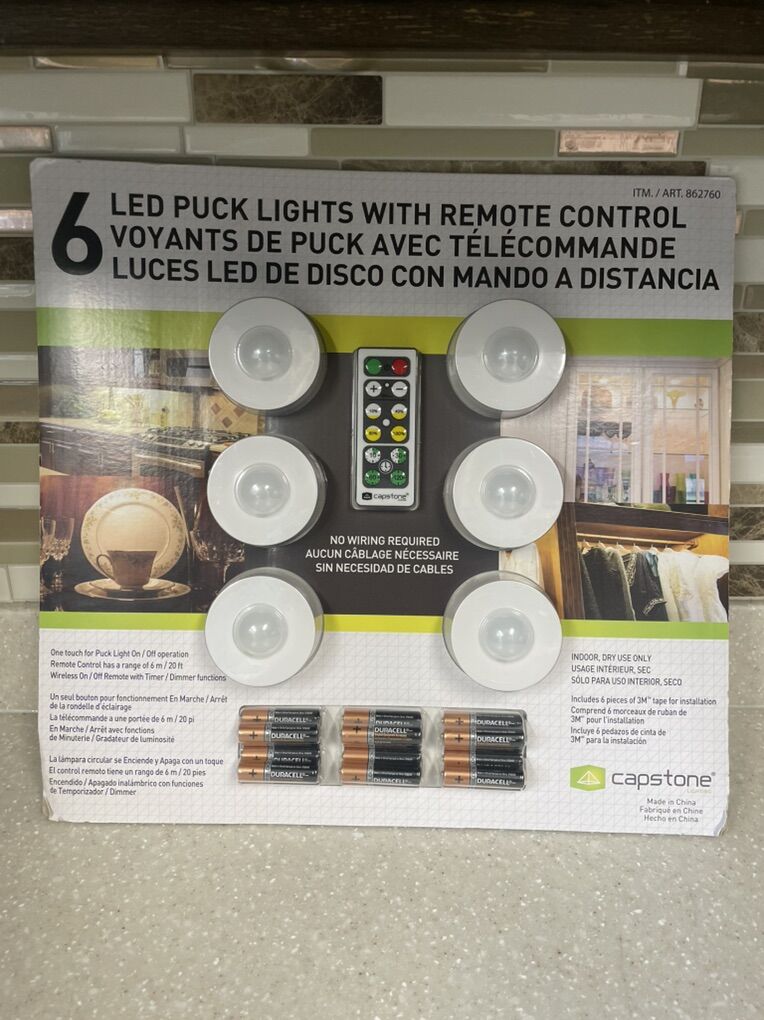 Capstone led puck light with remote. New