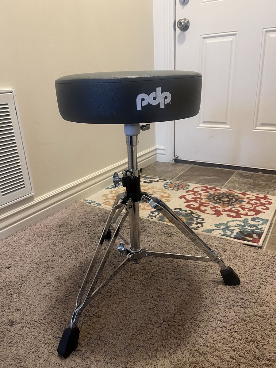 PDP Gravity Series 810R Medium Weight Round Top Throne Gray — High End Portable Drum Stool