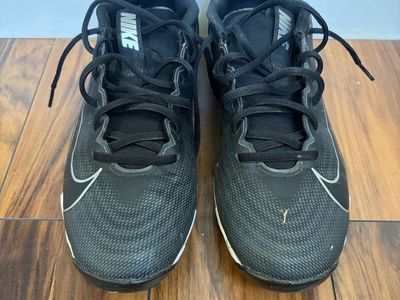 Nike Vapor Edge Fastflex Football Cleats Black size 8 Used