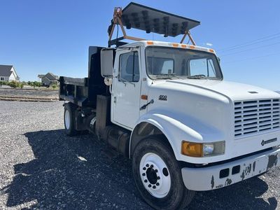 2000 Model 4700 DT466E International Dump Truck