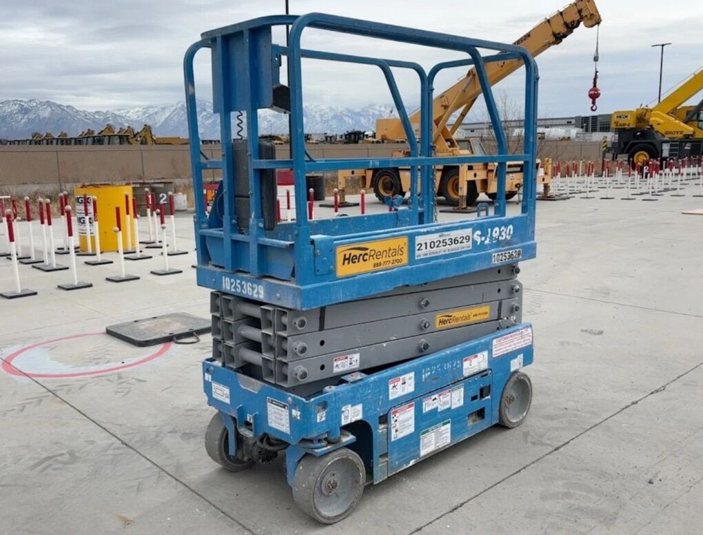 2018 Genie GS 1930 scissor lift