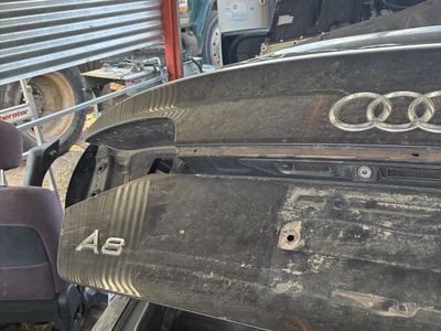 2015 Audi A8 parts make offers!!!