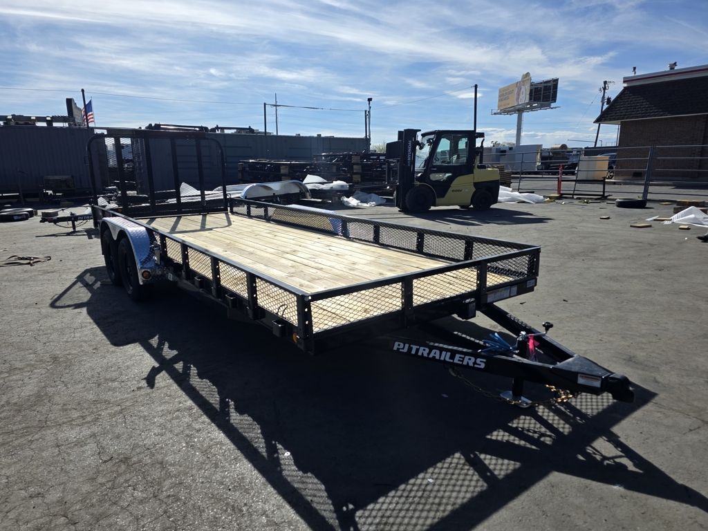 2026 PJ Trailers 7X20 UL 7K with 12 Mesh Sides La"