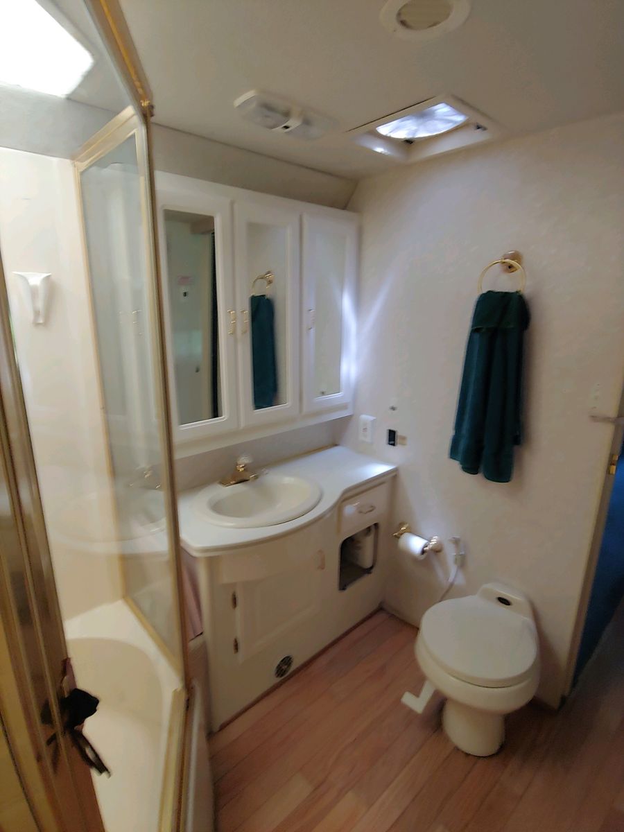 Main image 12