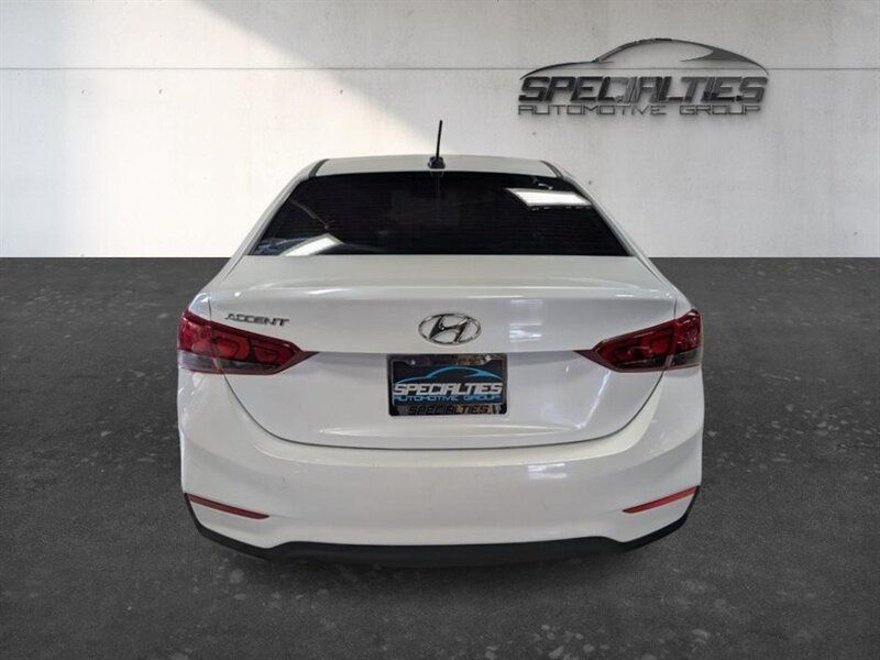 Main image 9