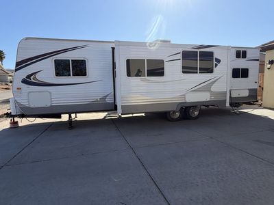 2011 Forest River T28DDSS Travel Trailer - Bunkhouse, 2nd Bathroom Door - Sleeps 8