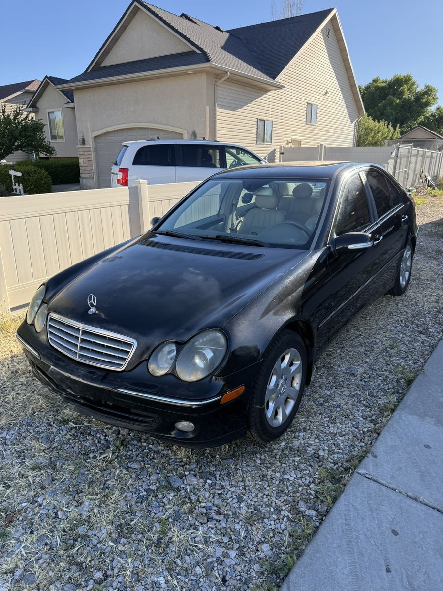 2005 Mercedes-Benz C-Class C 240 4MATIC