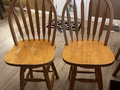2 Vintage Wooden Bar Stools, Spindle Back, Honey Oak Finish