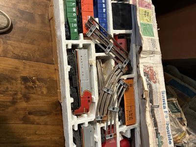 Vintage Lionel Santa Fe double diesel electric train set