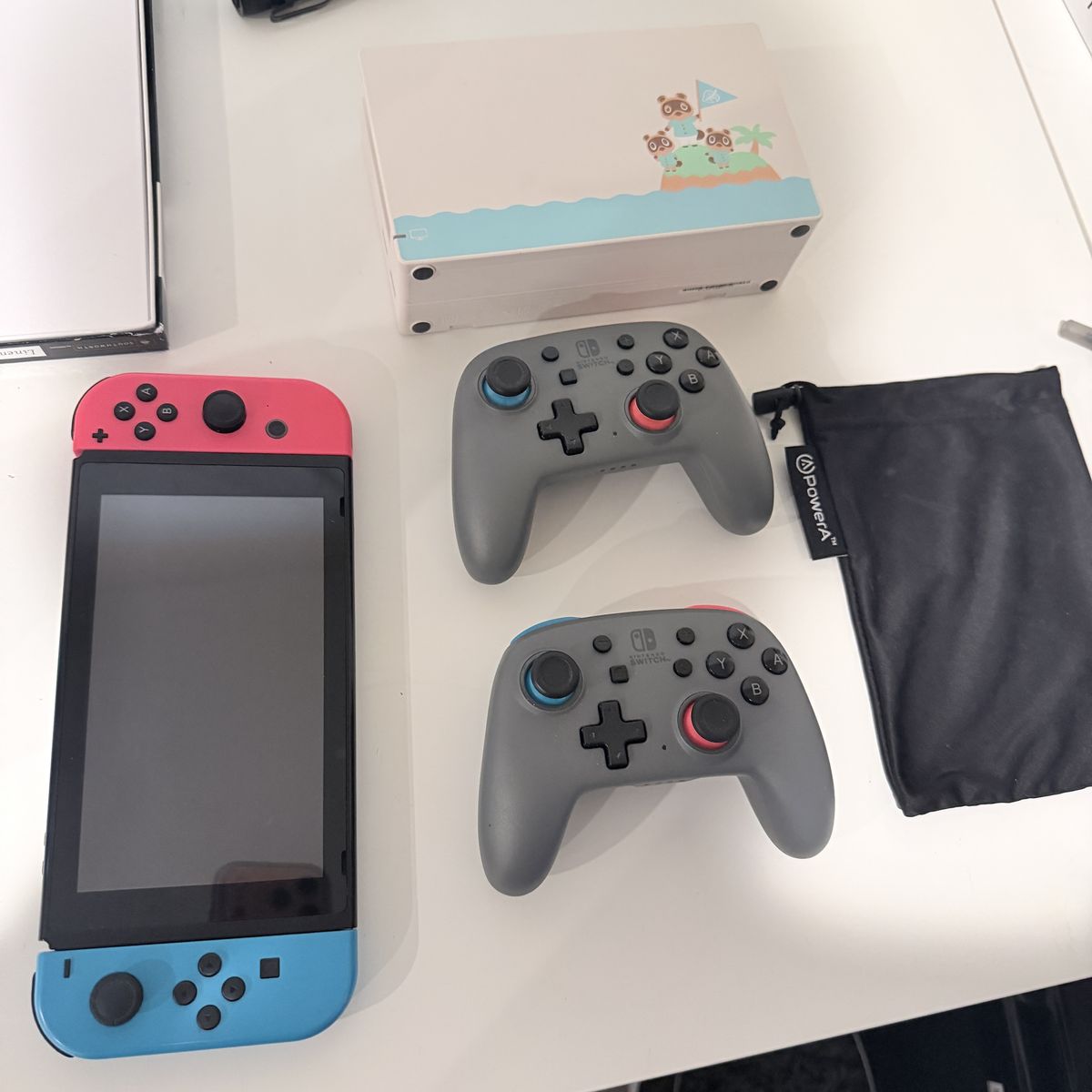 Nintendo Switch Bundle + 2 Controllers