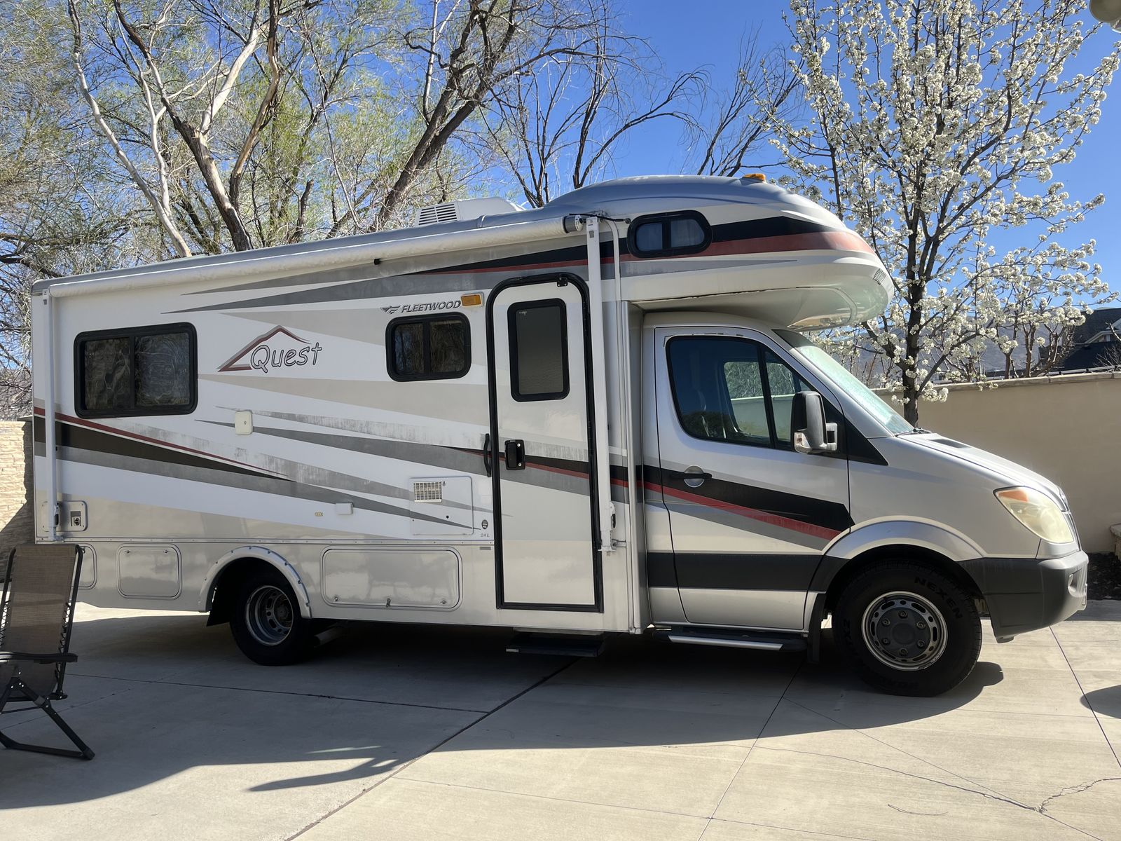 2008 Dodge Quest Motorhome