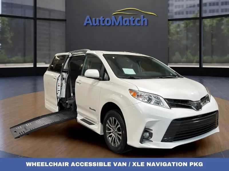2019 Toyota Sienna XLE 7-Passenger