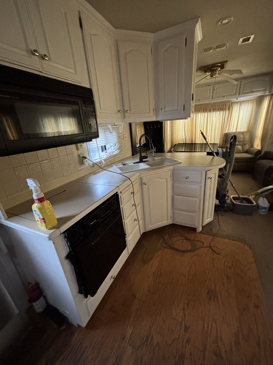 Main image 11