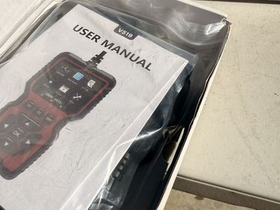 OB-2 diagnostic code reader