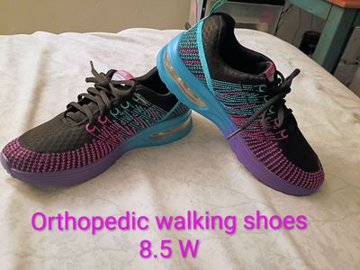 New Orthopedic shoes women's 8.5 W