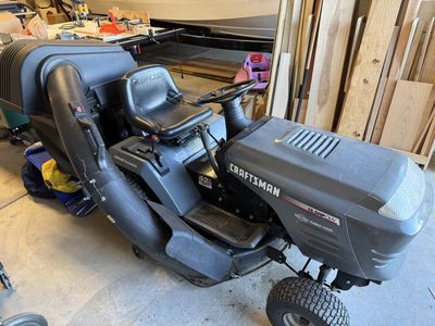 CRAFTSMAN 15.5 HP OVH 42” RIDING LAWN MOWER