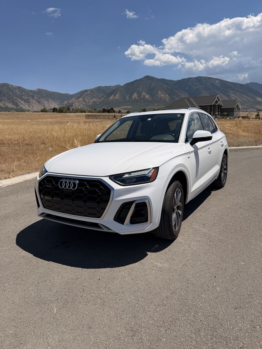 2023 Audi Q5 Premium Plus