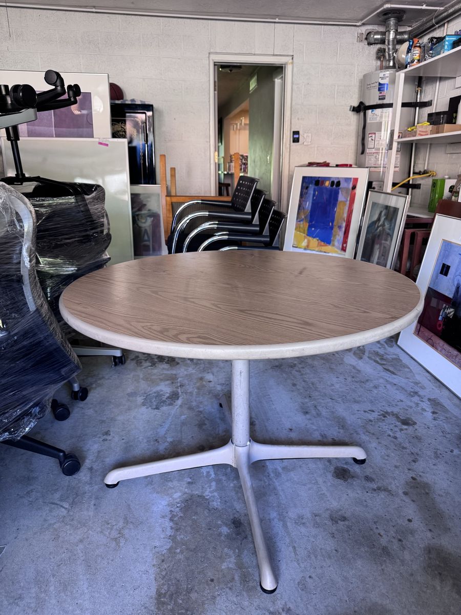 Round Wood Grain Office Table with White Pedestal Base - Good Condition