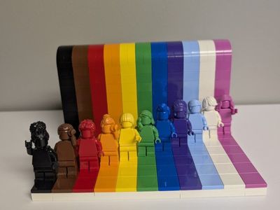 LEGO Everyone is Awesome Set 40516 Building Kit Display