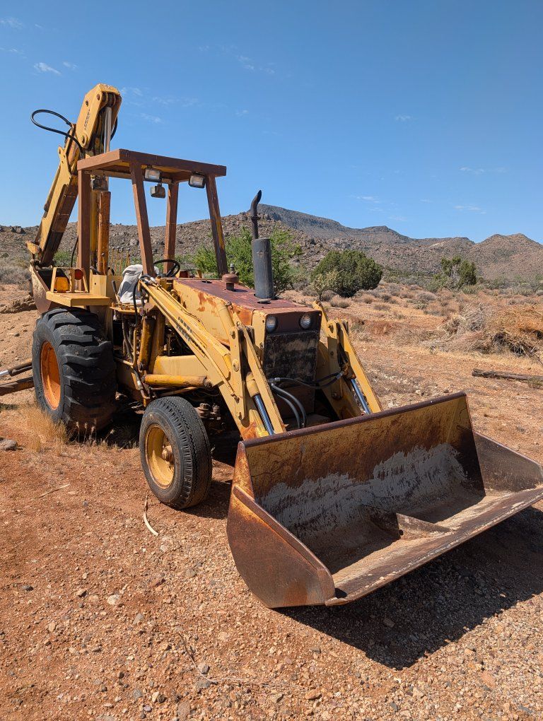 Case 580 B Backhoe