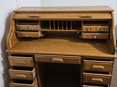 Beautiful Solid Oak Roll-Top Desk