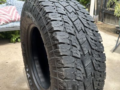 Toyo Open Country 285/70R17 Tire