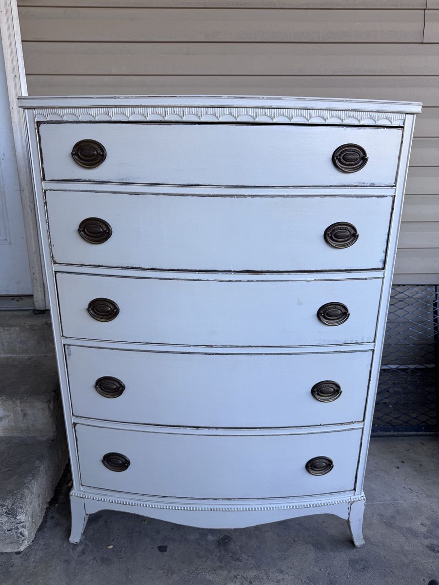 Vintage Bow-Front Dresser – Shabby Chic/Farmhouse Style | $200