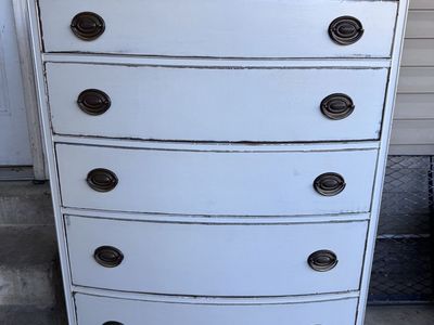Vintage Bow-Front Dresser – Shabby Chic/Farmhouse Style | $200